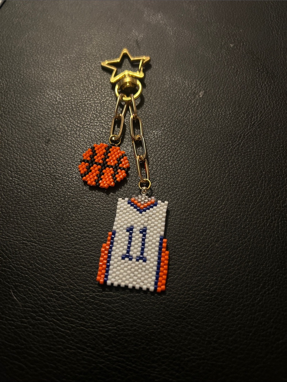 Beaded Basketball NY Knicks Jersey and basketball Keychain with Star Clip
